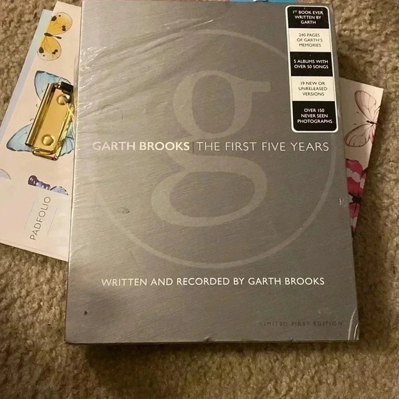 Garth Brooks- The first 5 years - Picture 1 of 5